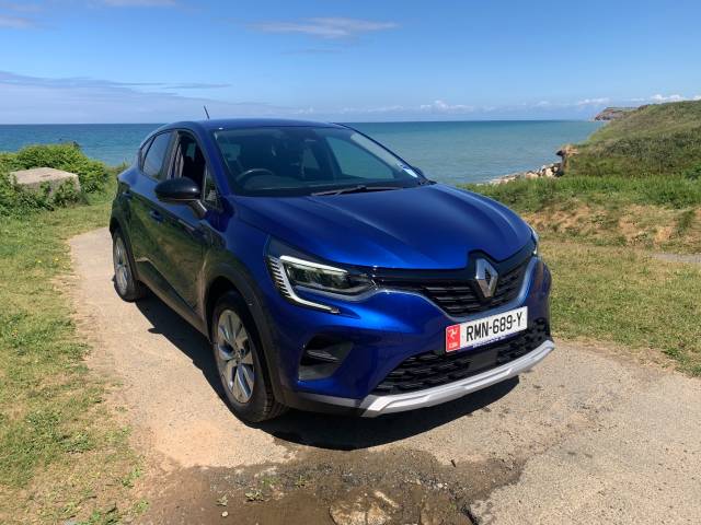 Renault Captur 1.3 TCE 140 Iconic Edition 5dr Hatchback Petrol Blue