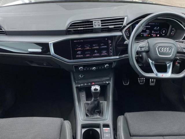 2022 Audi Q3 2.0 35 TDI Black Edition 5dr