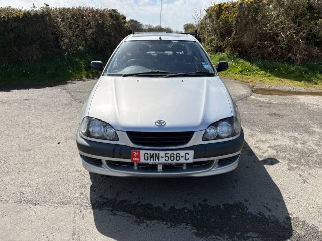 Toyota Avensis 1.8 GS 5dr Hatchback Petrol Silver
