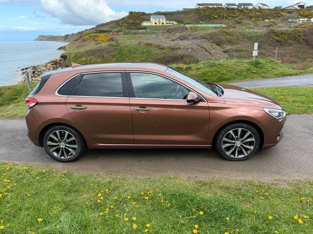 2017 Hyundai i30 Premium 1.6 D 110PS