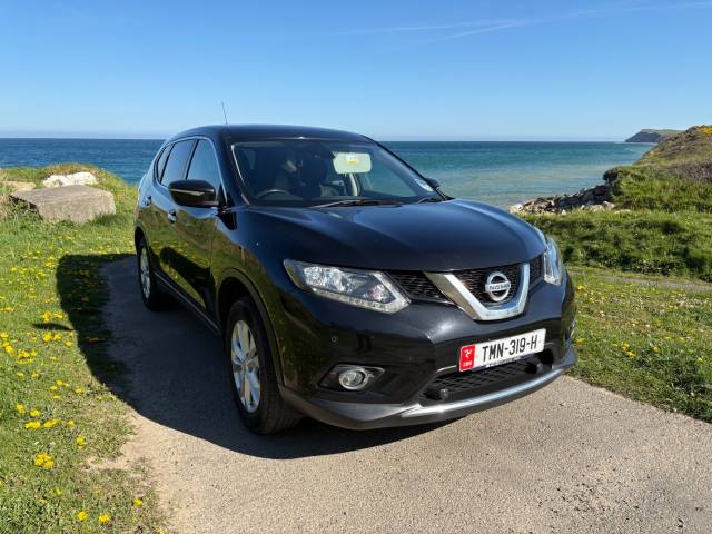 Nissan X Trail 1.6 dCi Acenta 5dr Estate Diesel Black