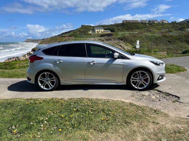 2017 Ford Focus 2.0T EcoBoost ST-3 5dr