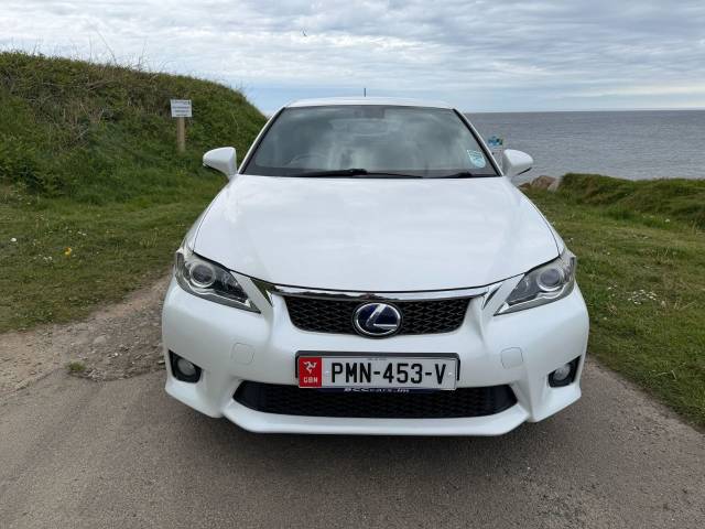 Lexus CT 200h 1.8 F SPORT Hatchback Petrol / Electric Hybrid White