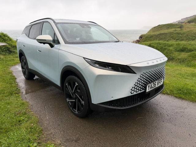 Omoda 7 1.5T SHS Noble 5dr 1DHT Hatchback Petrol / Electric Hybrid Chromite Silver