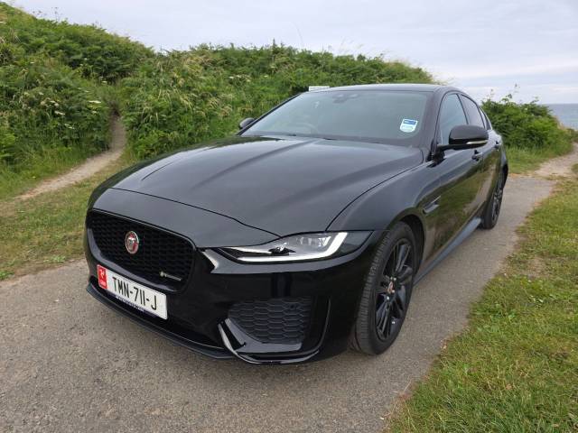 2019 Jaguar XE 2.0 R-Dynamic SE 4dr Auto
