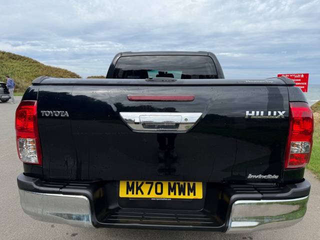 2020 Toyota Hilux Invincible D/Cab Pick Up 2.4 D-4D