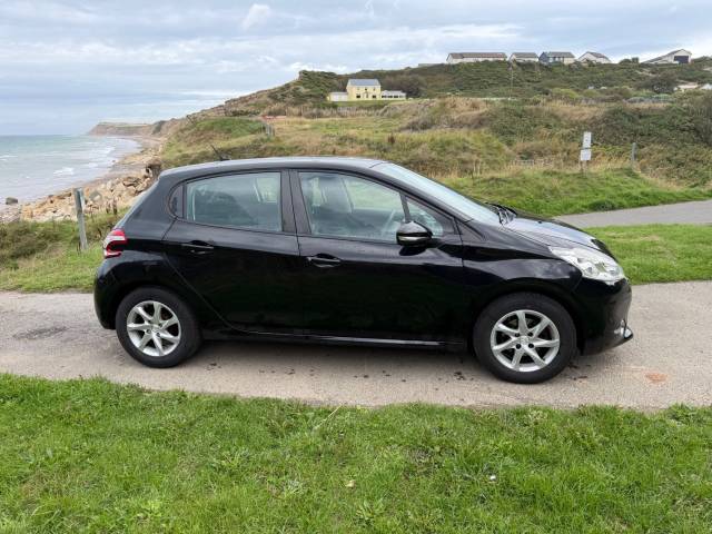 2014 Peugeot 208 1.2 VTi Active 5dr
