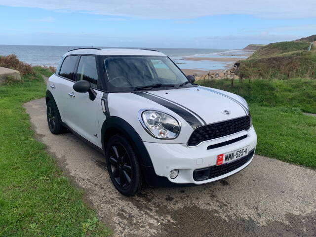 Mini Countryman 1.6 Cooper S ALL4 5dr Hatchback Petrol White